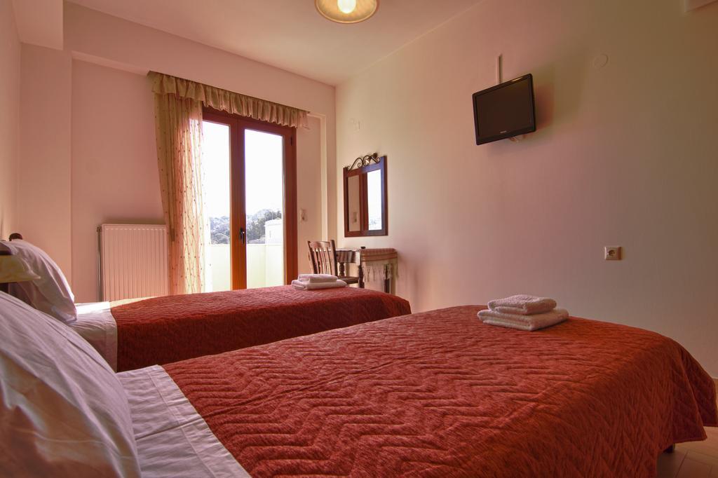 Petrochori Aparthotel Zimmer foto